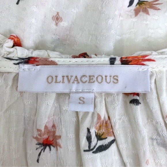 Olivaceous Long Sleeve Floral V-neck Romantic Blouse - Picture 5 of 5